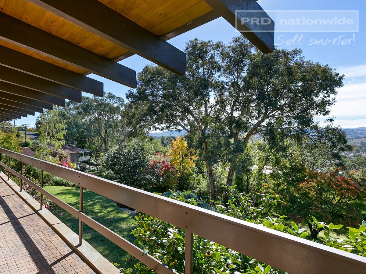 4 Orana Crescent TUMUT 3