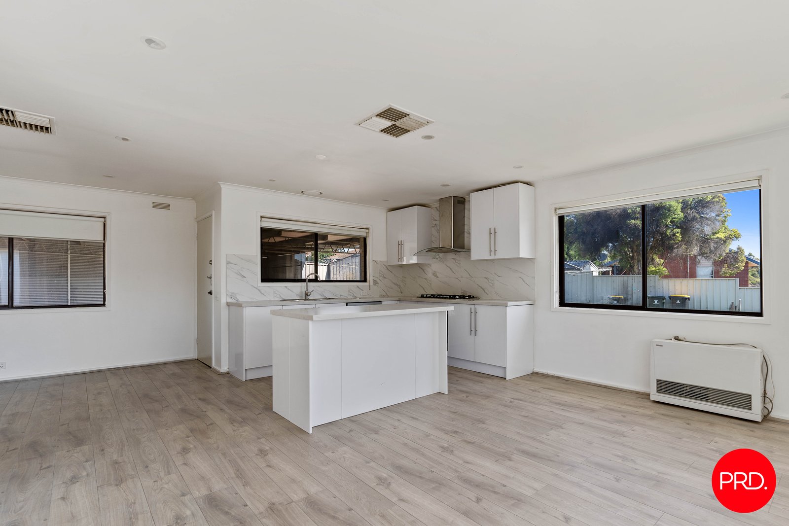 4 Ore Street LONG GULLY 4