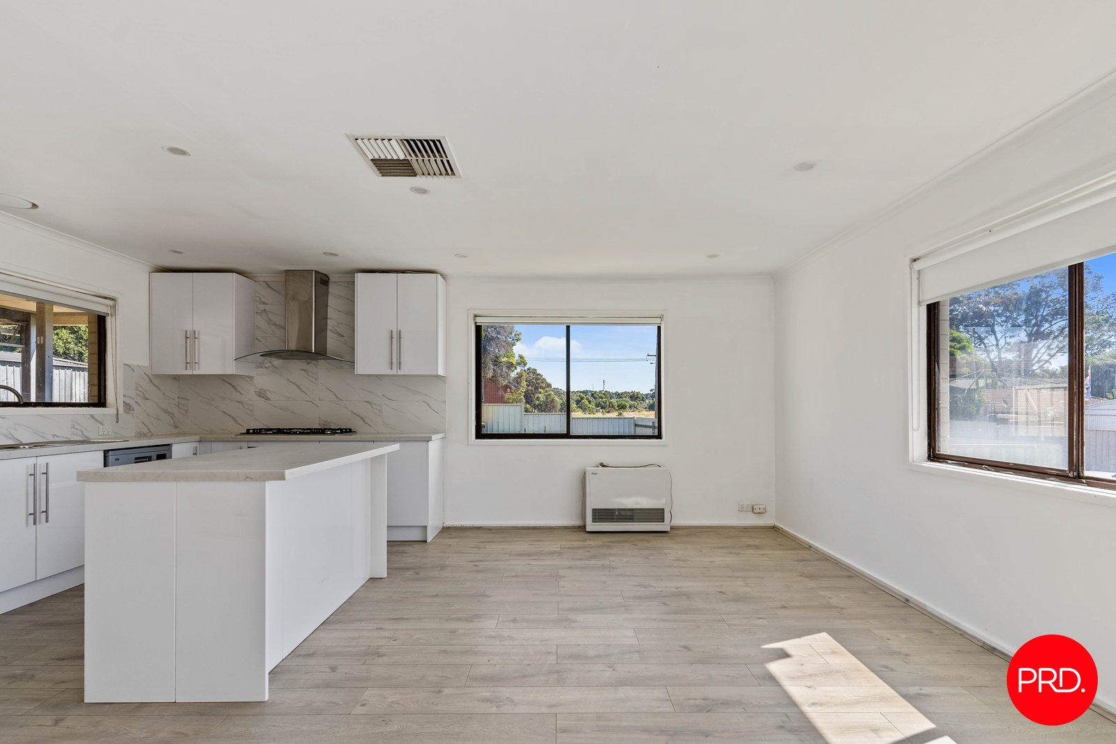 4 Ore Street LONG GULLY 5