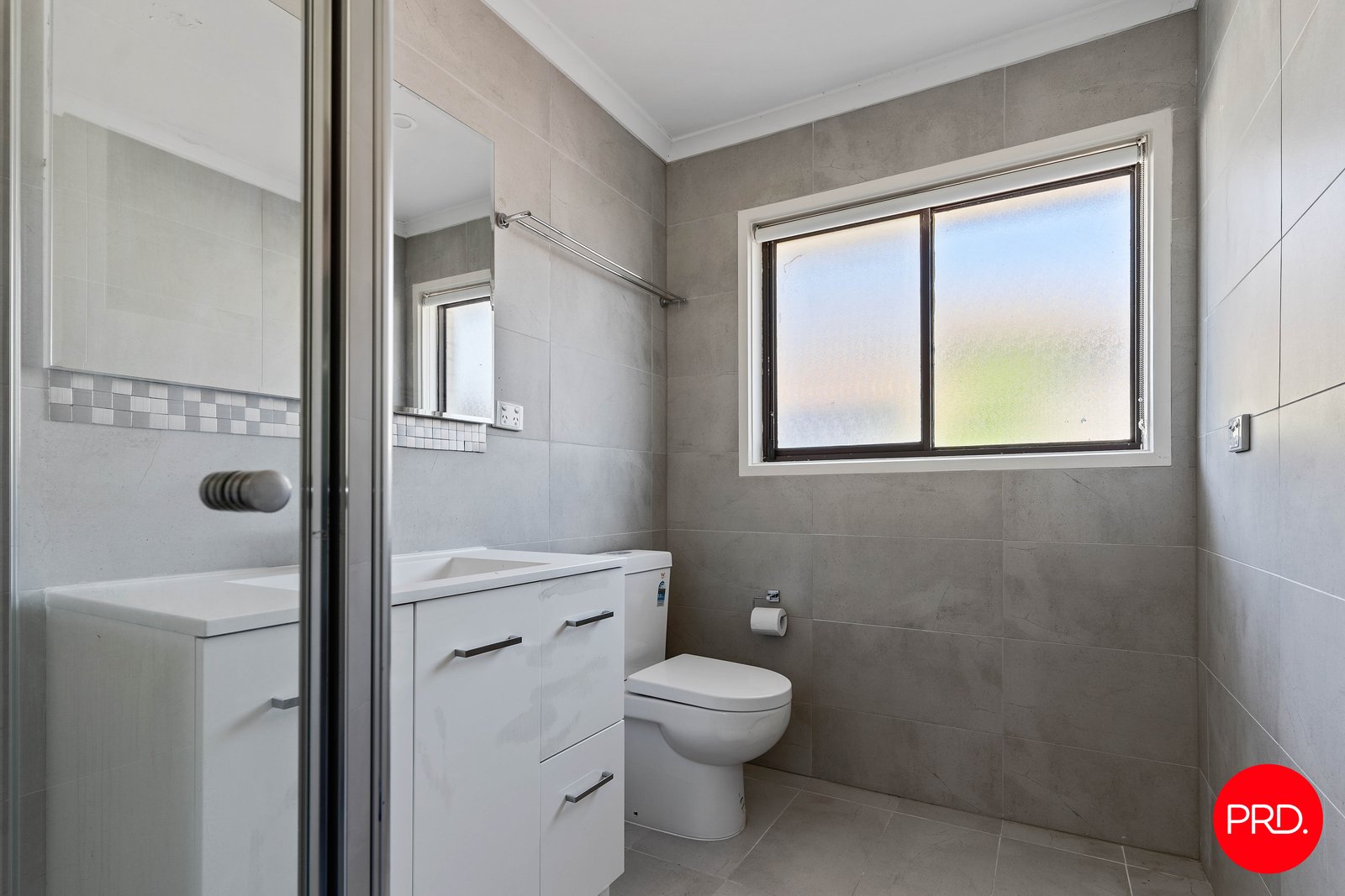 4 Ore Street LONG GULLY 8