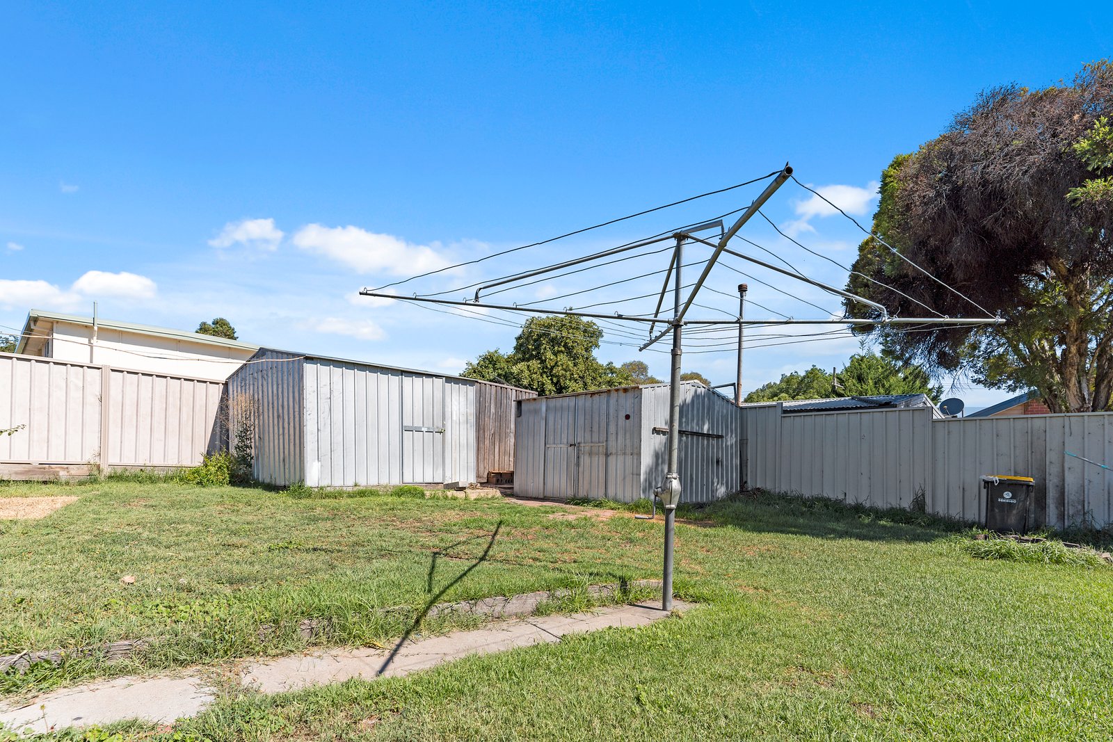 4 Ore Street LONG GULLY 18