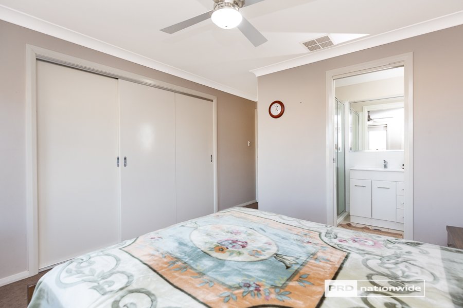 4 Orley Drive TAMWORTH 10