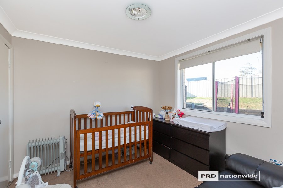 4 Orley Drive TAMWORTH 11