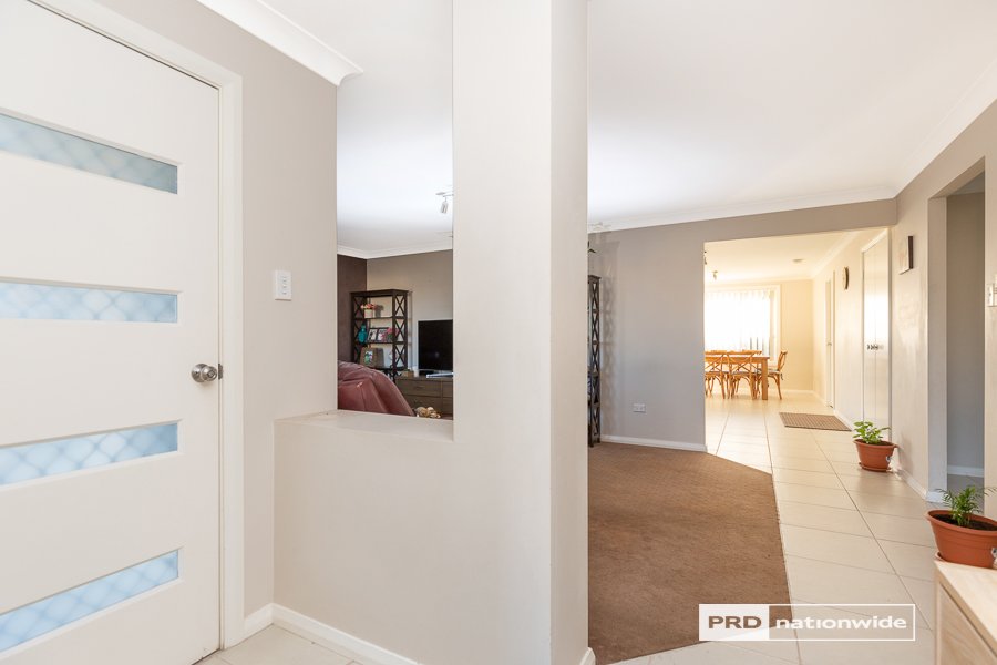 4 Orley Drive TAMWORTH 13