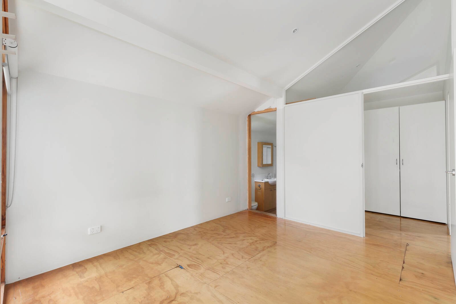 Real Estate and Property in 4 Osborne Street, Ocean Grove, VIC