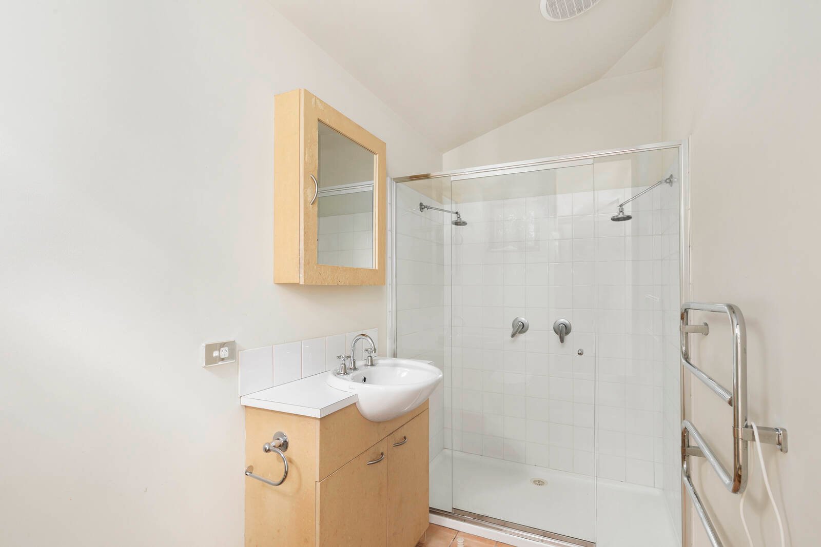 Real Estate and Property in 4 Osborne Street, Ocean Grove, VIC