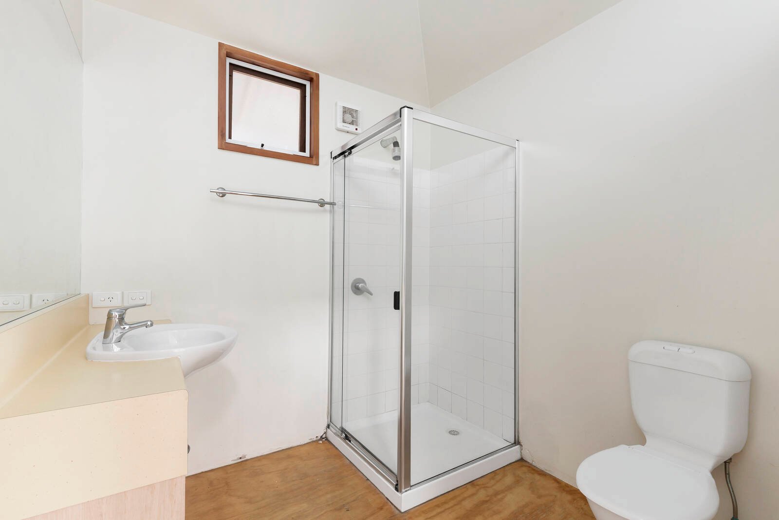 Real Estate and Property in 4 Osborne Street, Ocean Grove, VIC