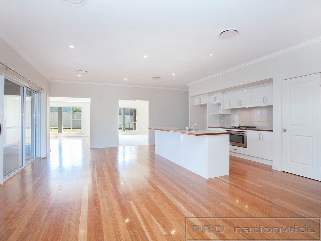 4 Osprey Crescent EAST MAITLAND 2