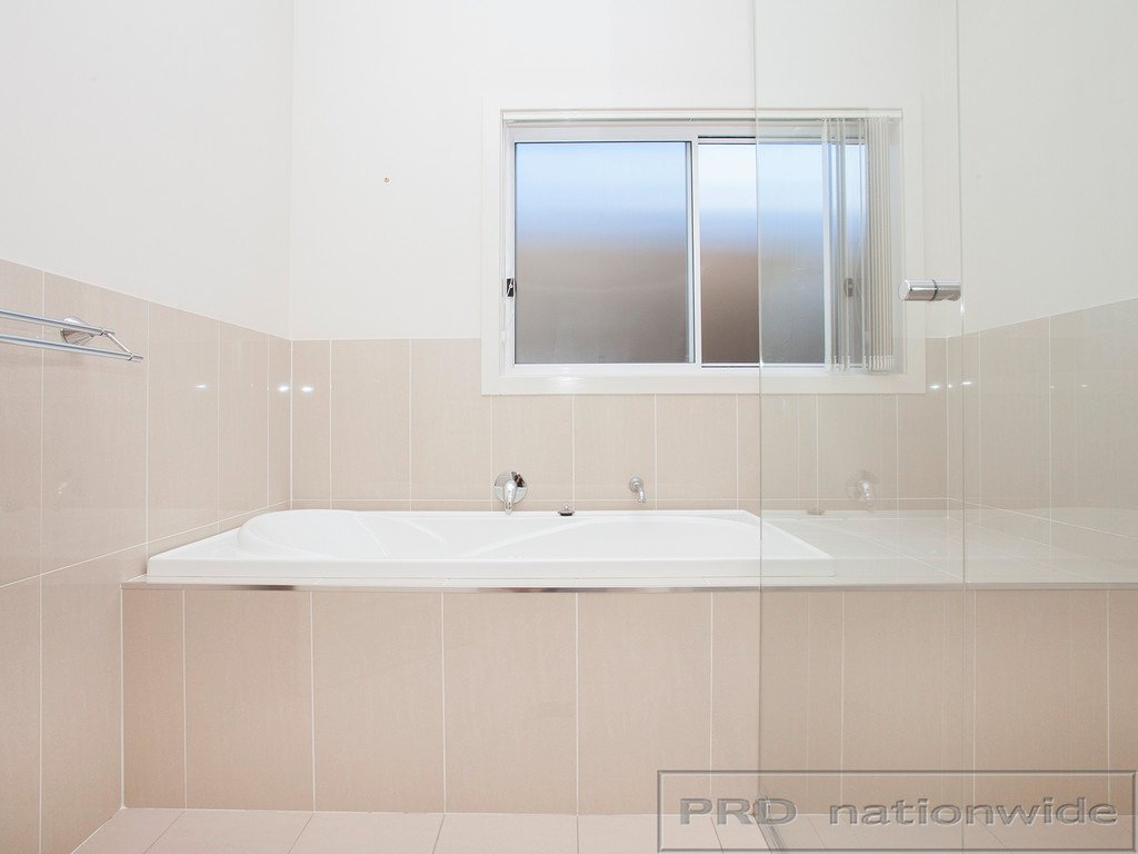 4 Osprey Crescent EAST MAITLAND 12
