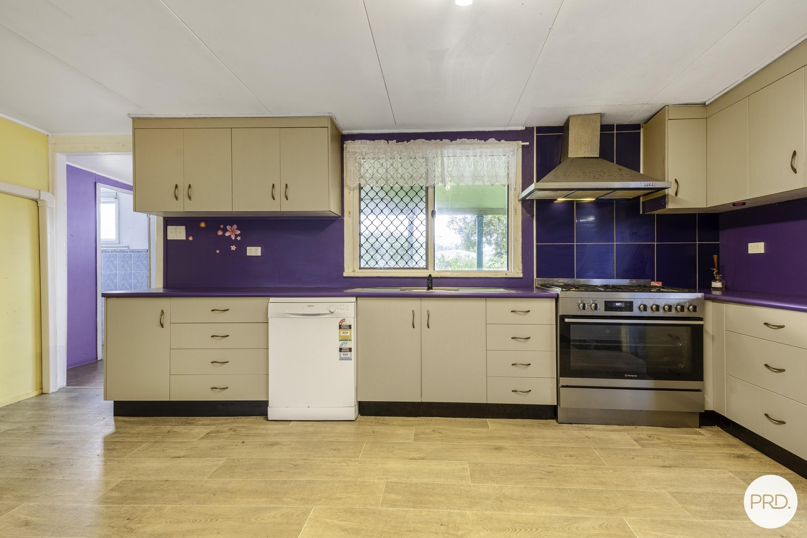 4 Owen Jenkins Drive SARINA BEACH 9