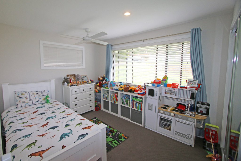 4 Palona Place ASHMORE 8