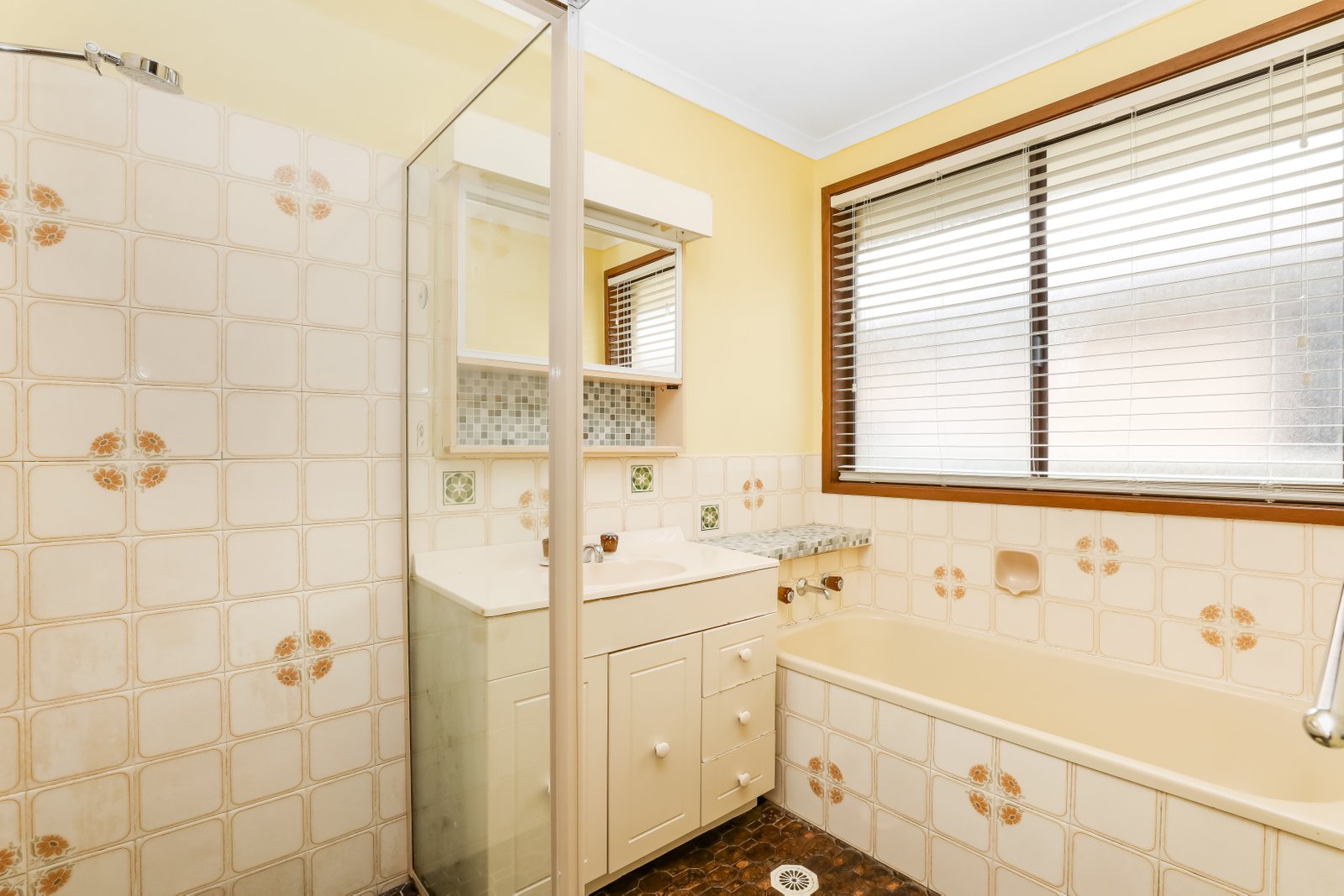 4 Parkdale Avenue HORSLEY 6