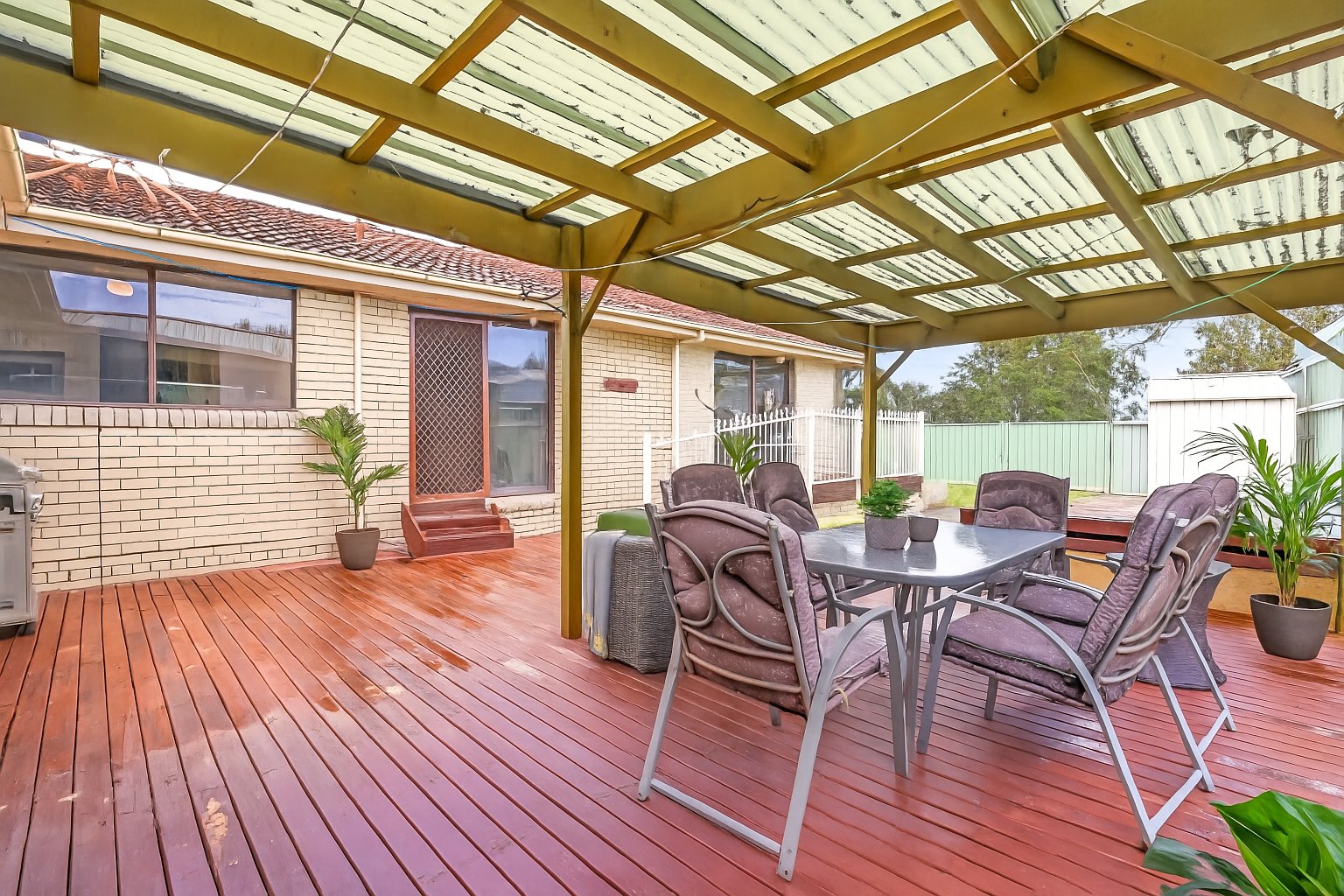 4 Parkdale Avenue HORSLEY 10