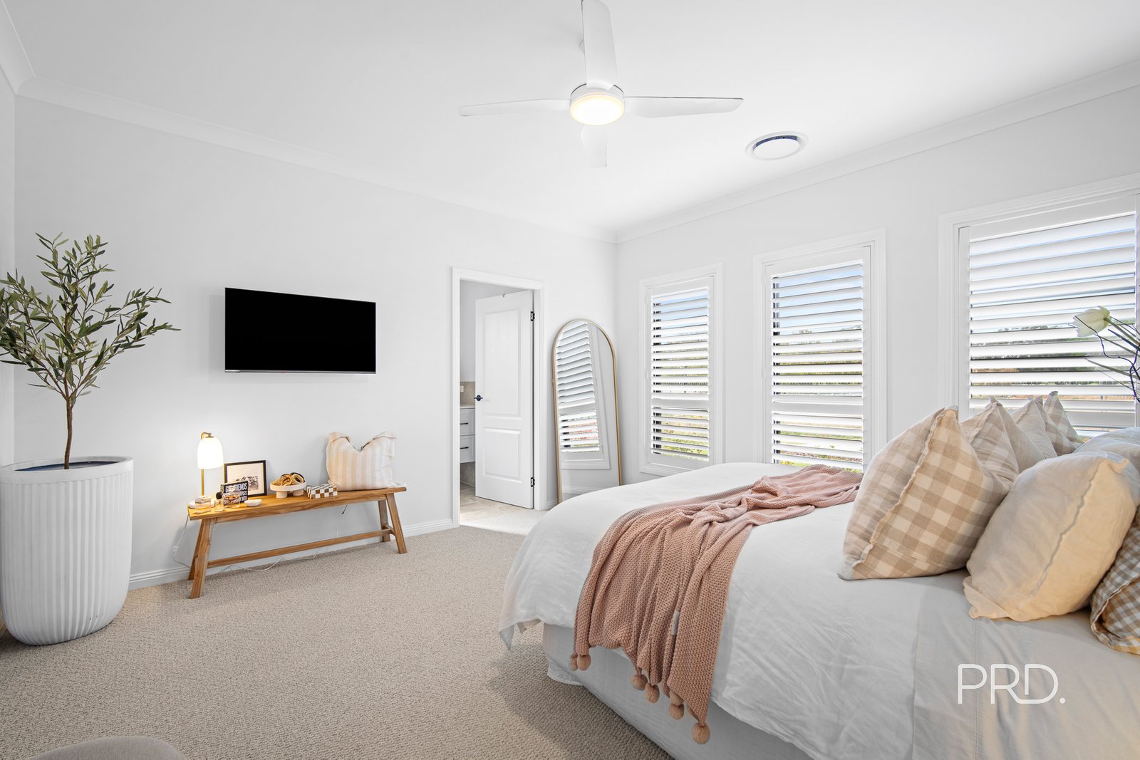 4 Paroo Place TATTON 5