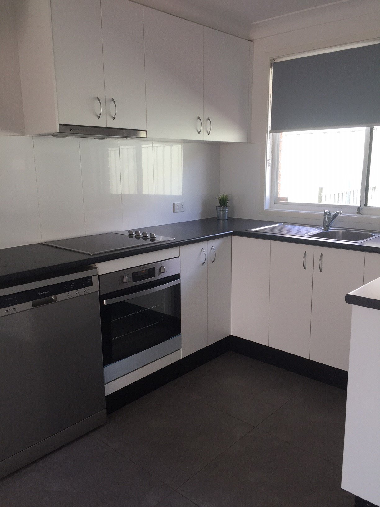 4 Paul Close CRANEBROOK 3