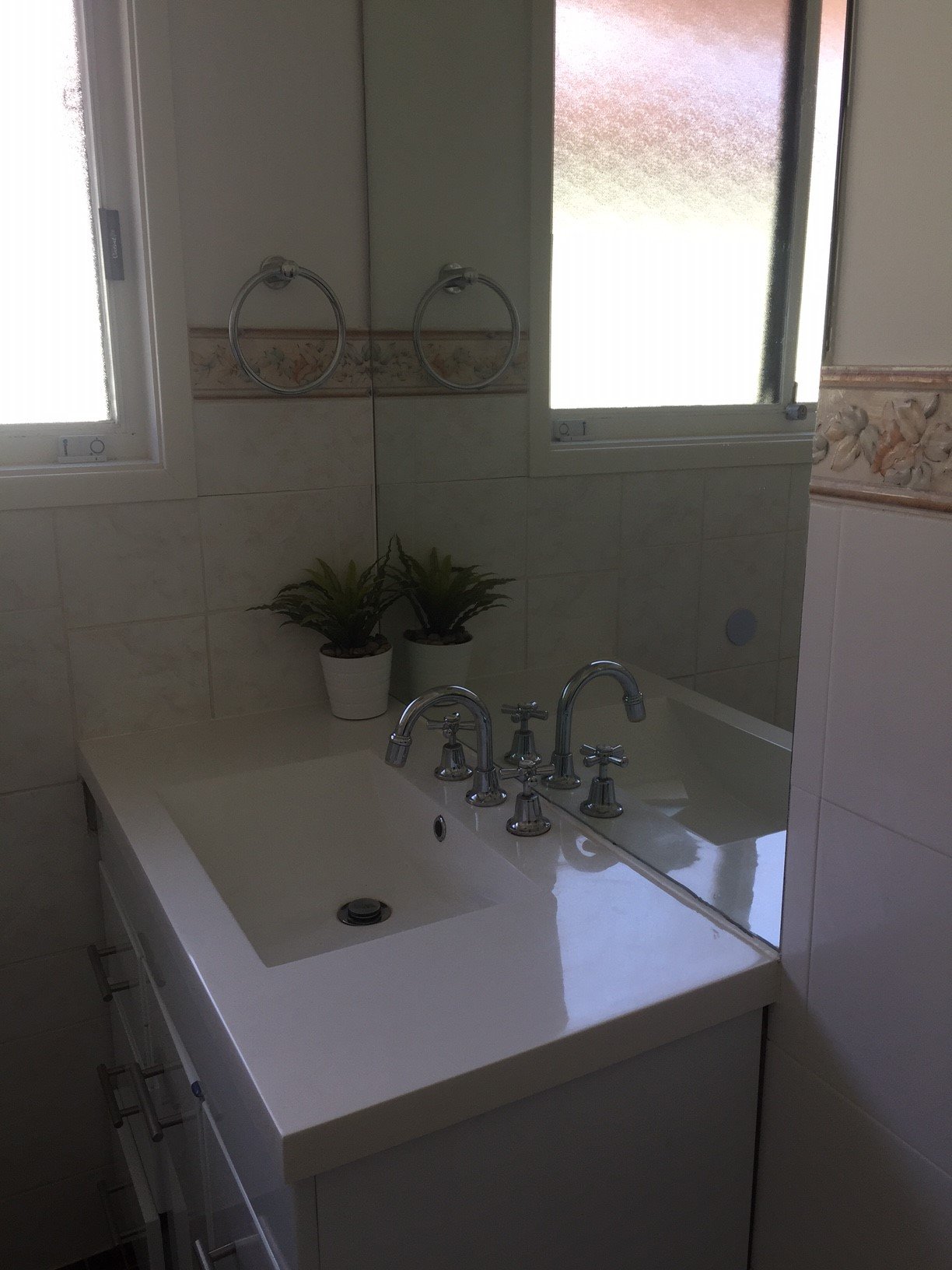 4 Paul Close CRANEBROOK 10