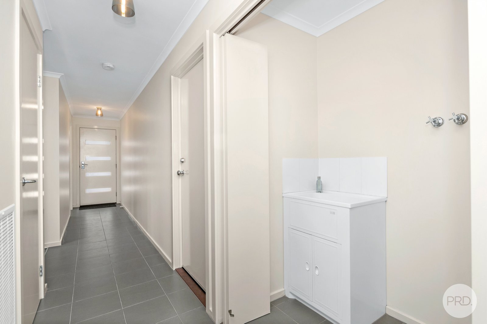 4 Pebble Close BALLARAT CENTRAL 9