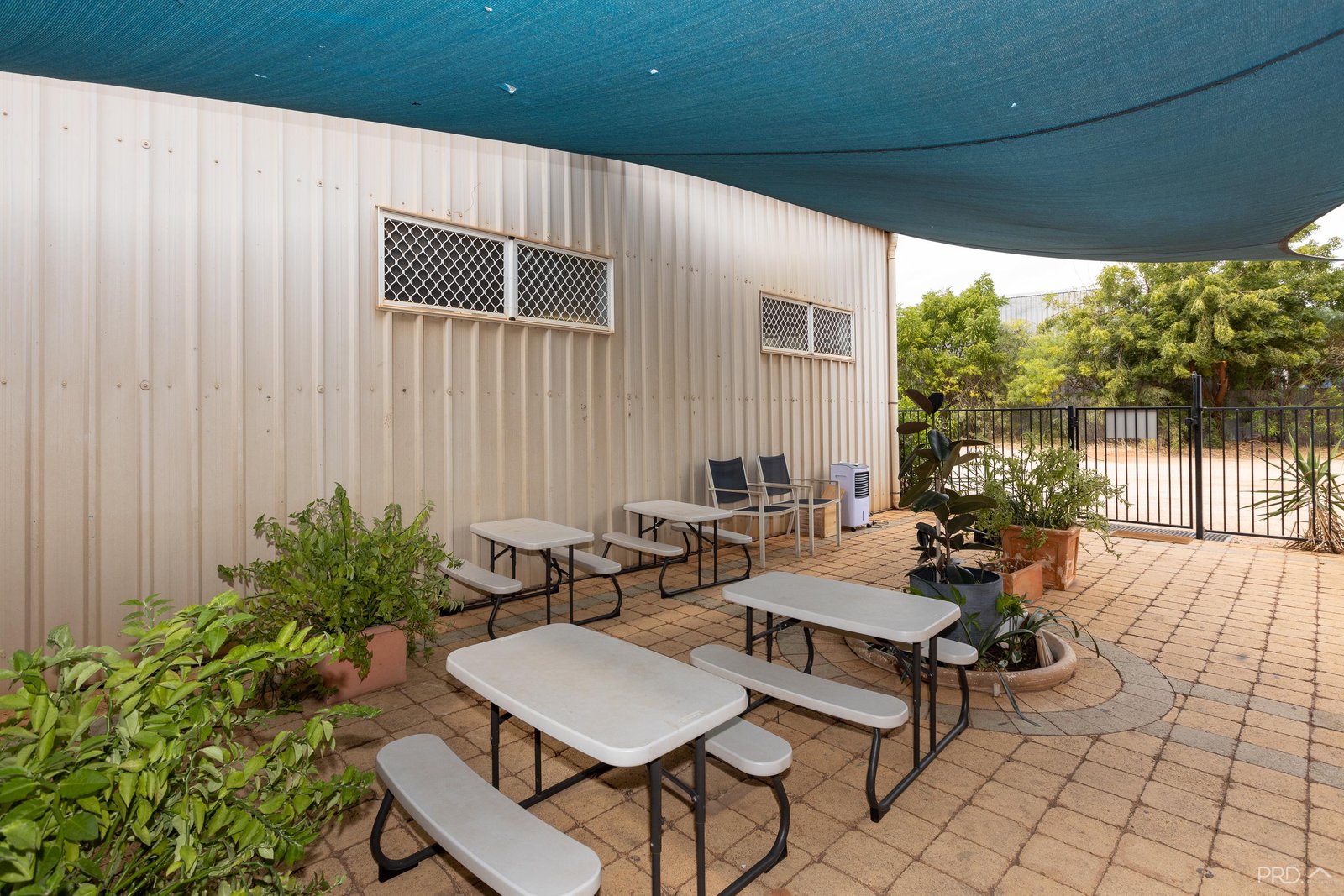 4 Pembroke Road BROOME 11