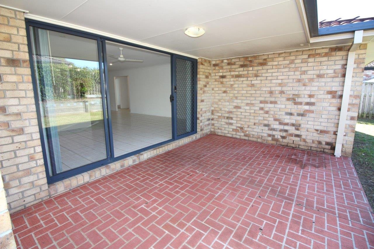 4 Peppermint Court BRACKEN RIDGE 15