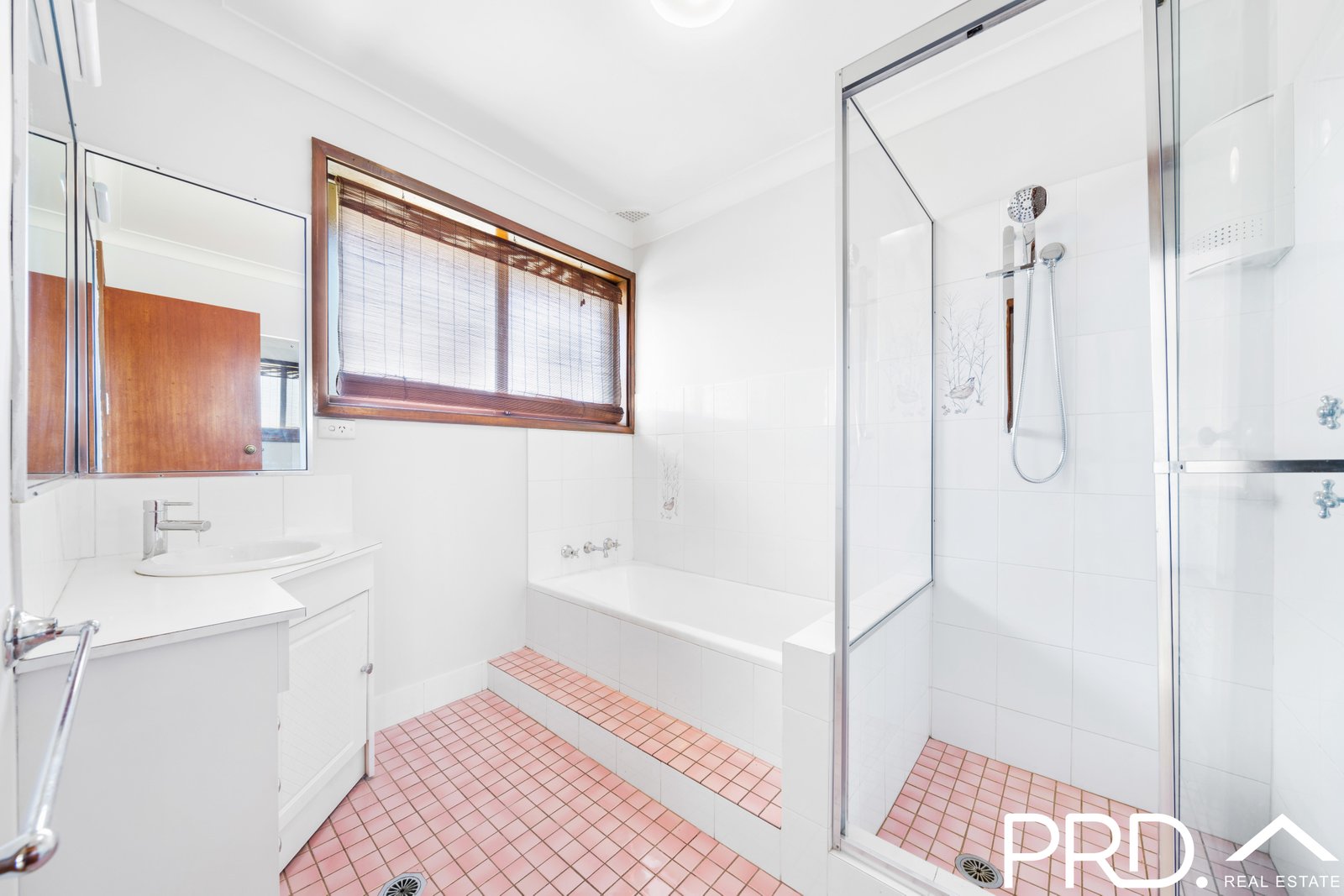 4 Peppermint Grove PANANIA 4