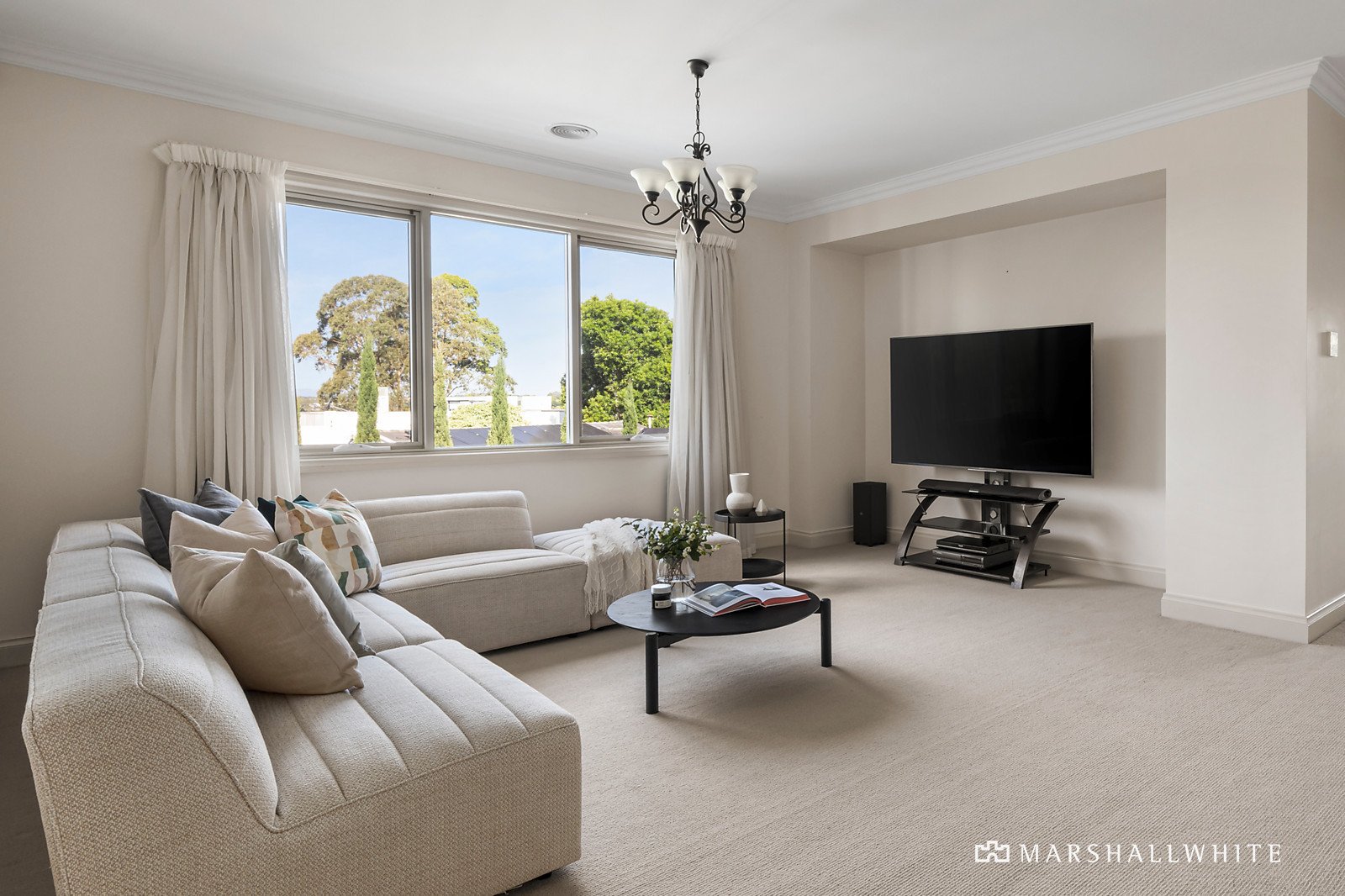 4 Perry Court, Kew, VIC