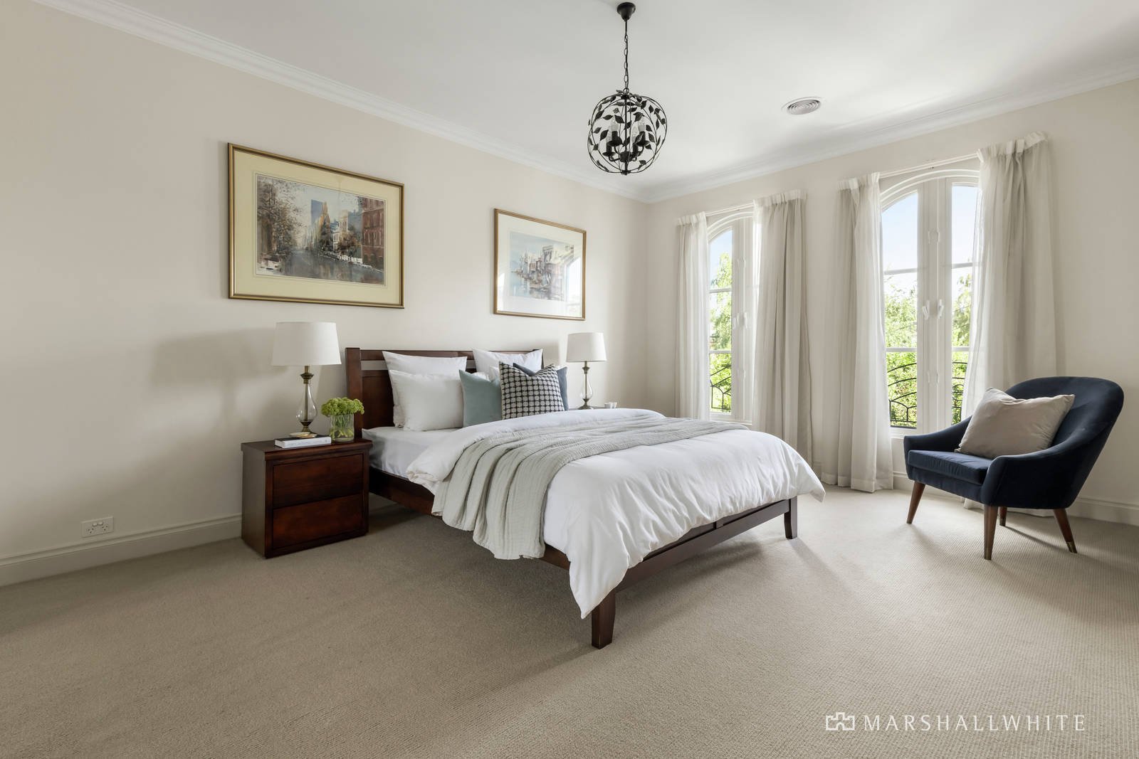 4 Perry Court, Kew, VIC