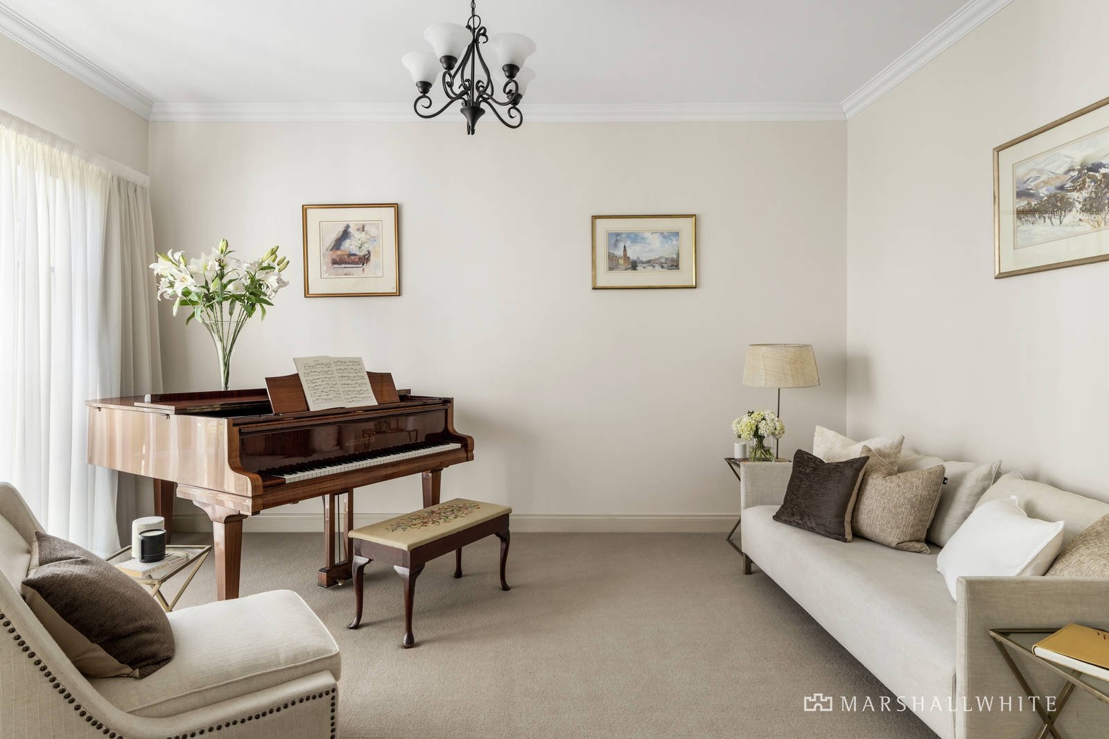 4 Perry Court, Kew, VIC