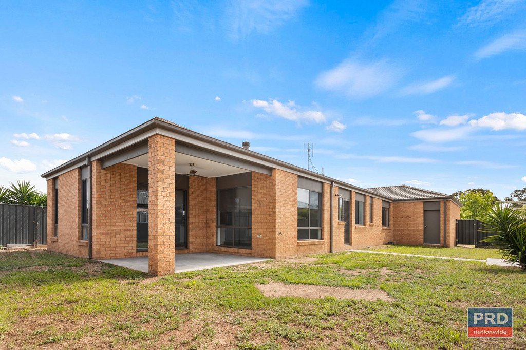 4 Perry Lane EPSOM 11