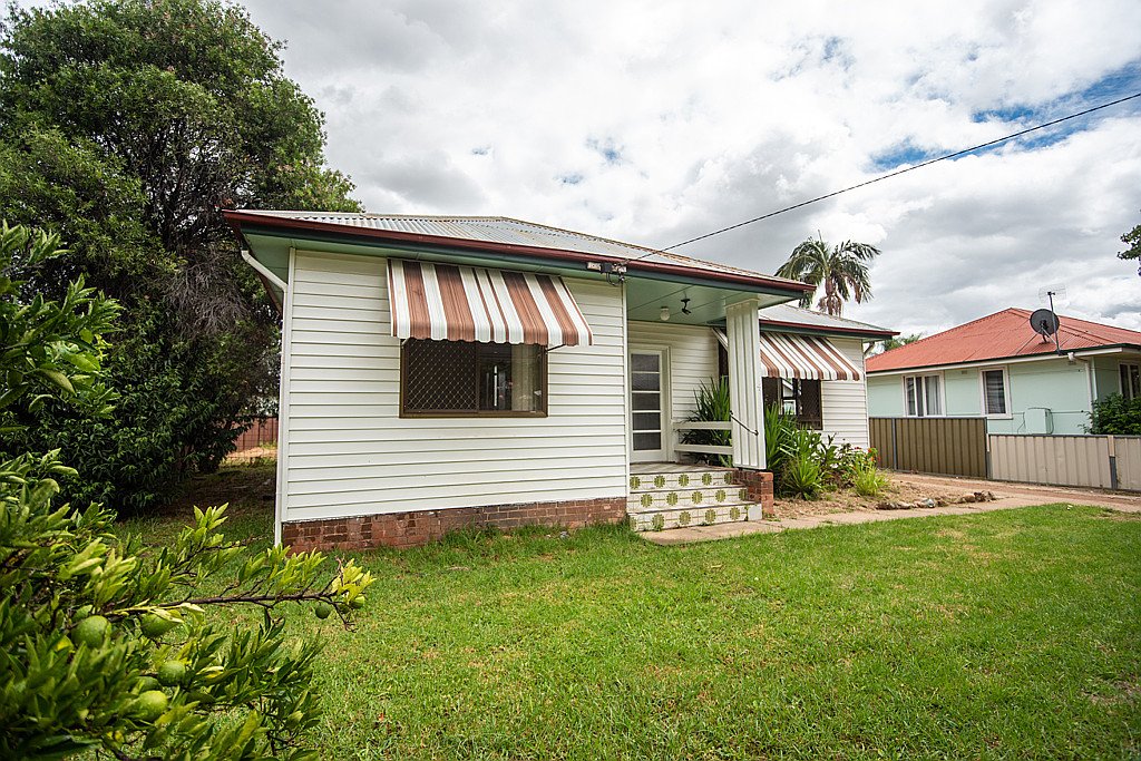 4 Petra Avenue TAMWORTH 10