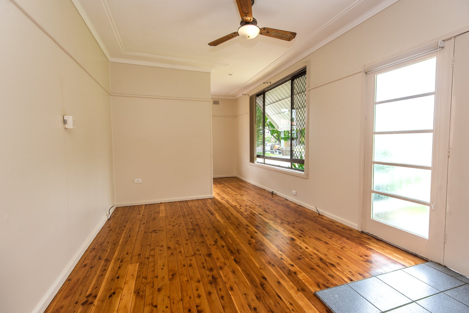 4 Petra Avenue TAMWORTH 3