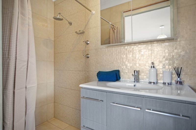 4 Petrie Close THORNTON 6