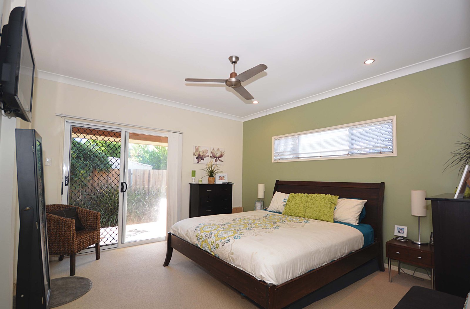 4 Pheeny Lane CASUARINA 11