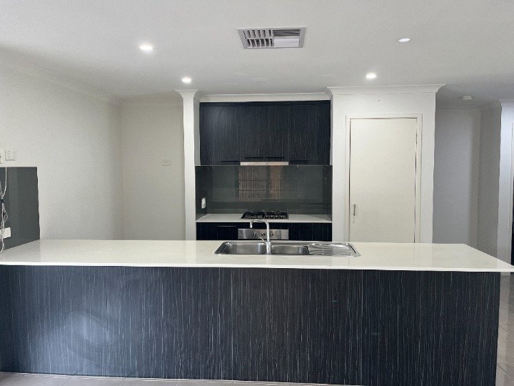 Gallery: 4 Phoenix Place