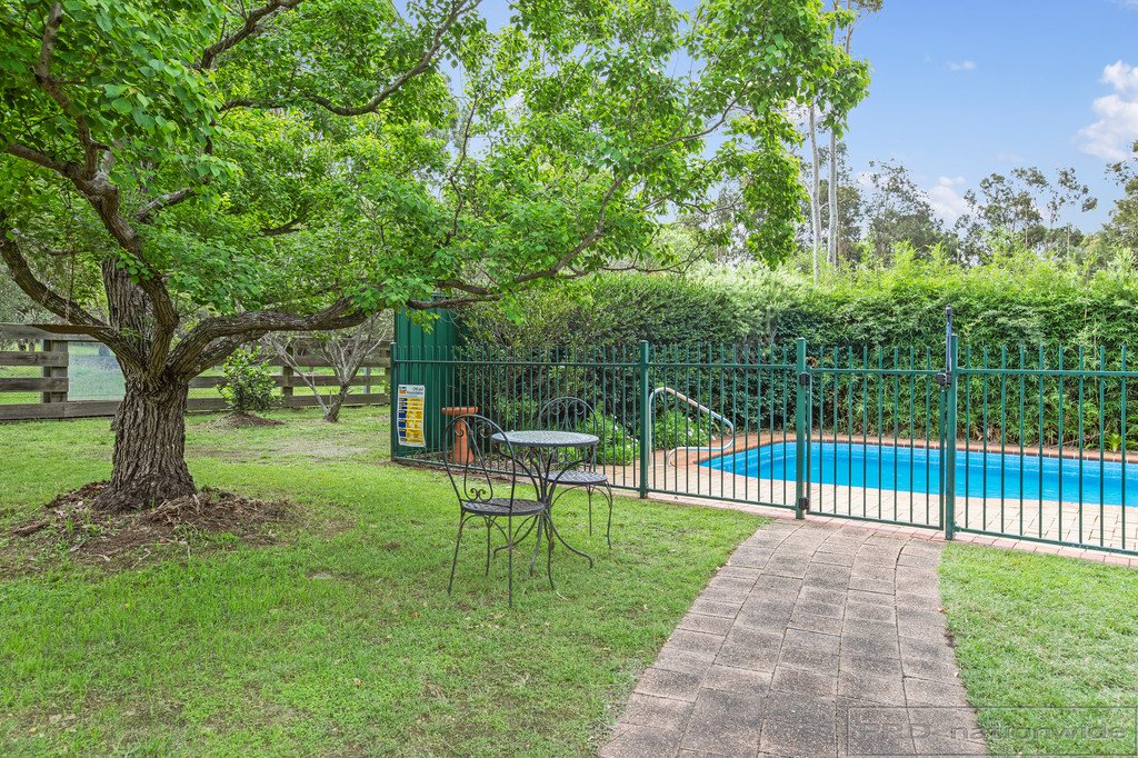 4 Phoenix Road BLACK HILL 19
