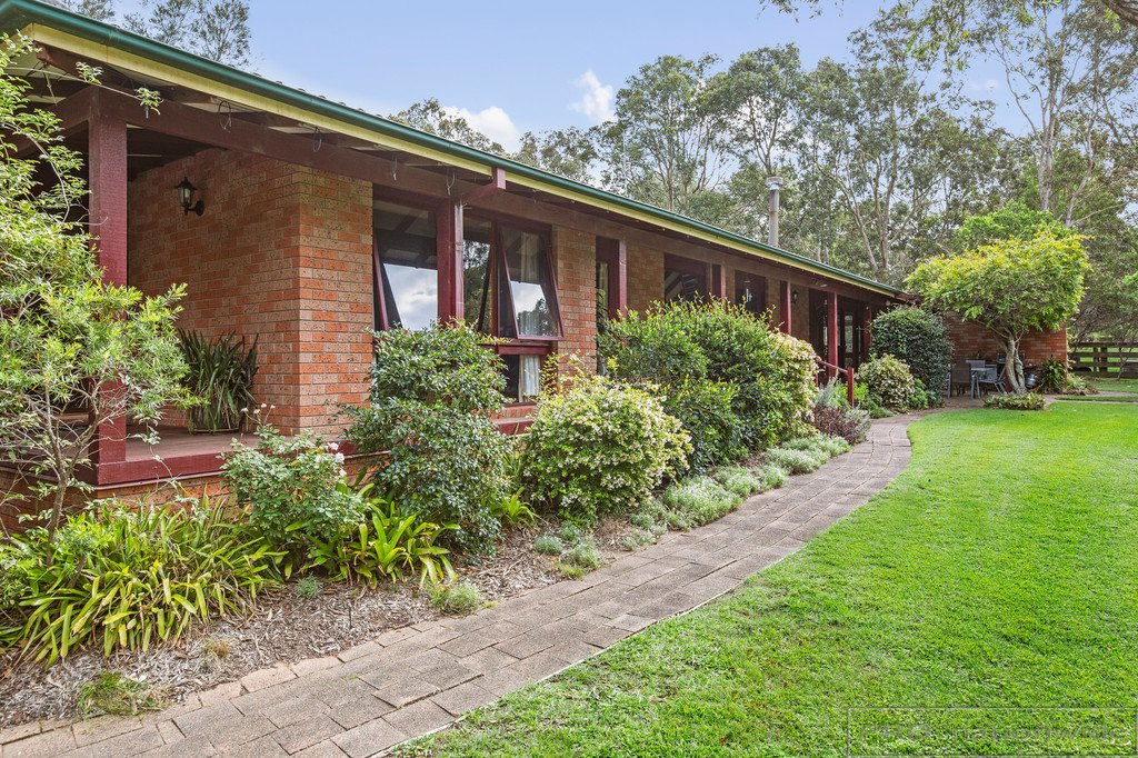 4 Phoenix Road BLACK HILL 24