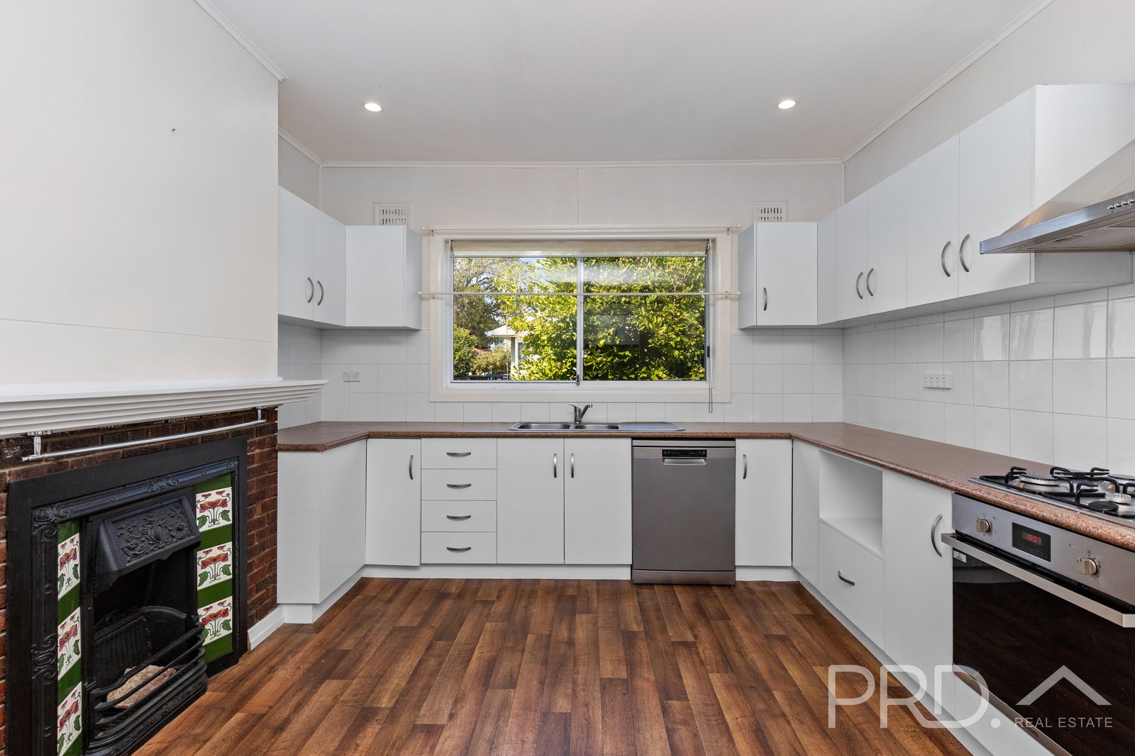 4 Pioneer Street BATLOW 5