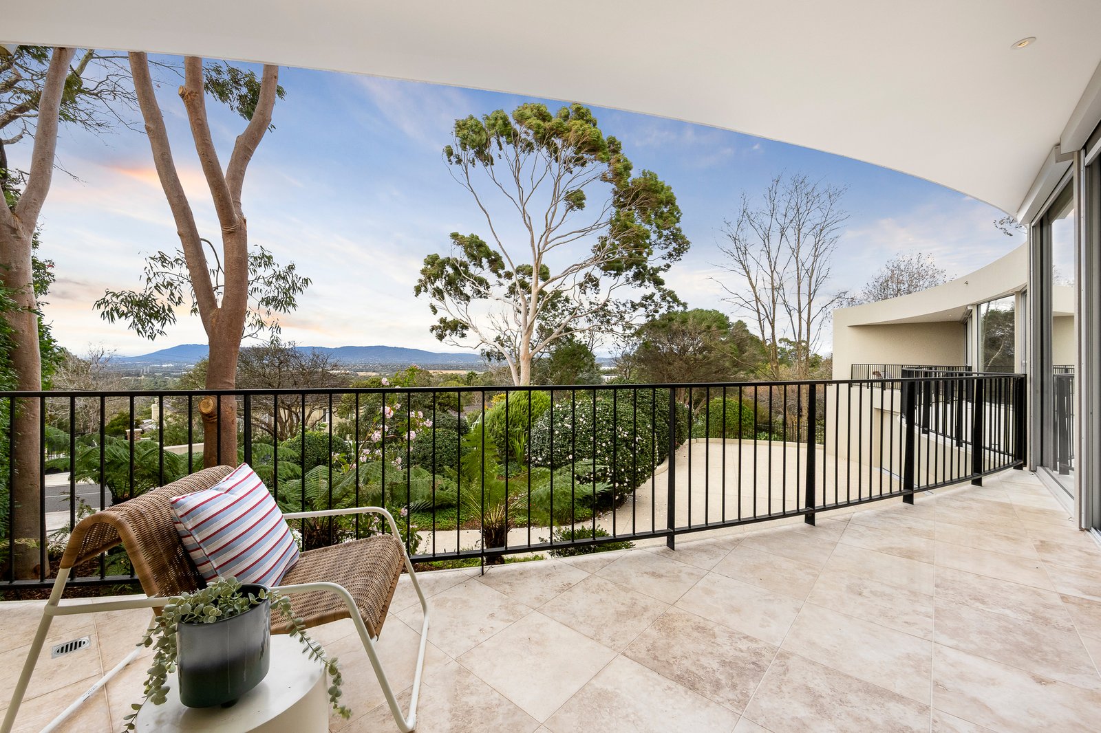 Gallery: 4 Pleasant View Crescent