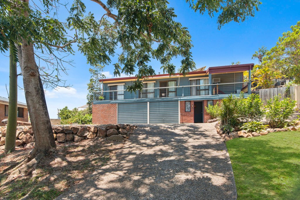 4 Pocock Court CURRUMBIN WATERS 1