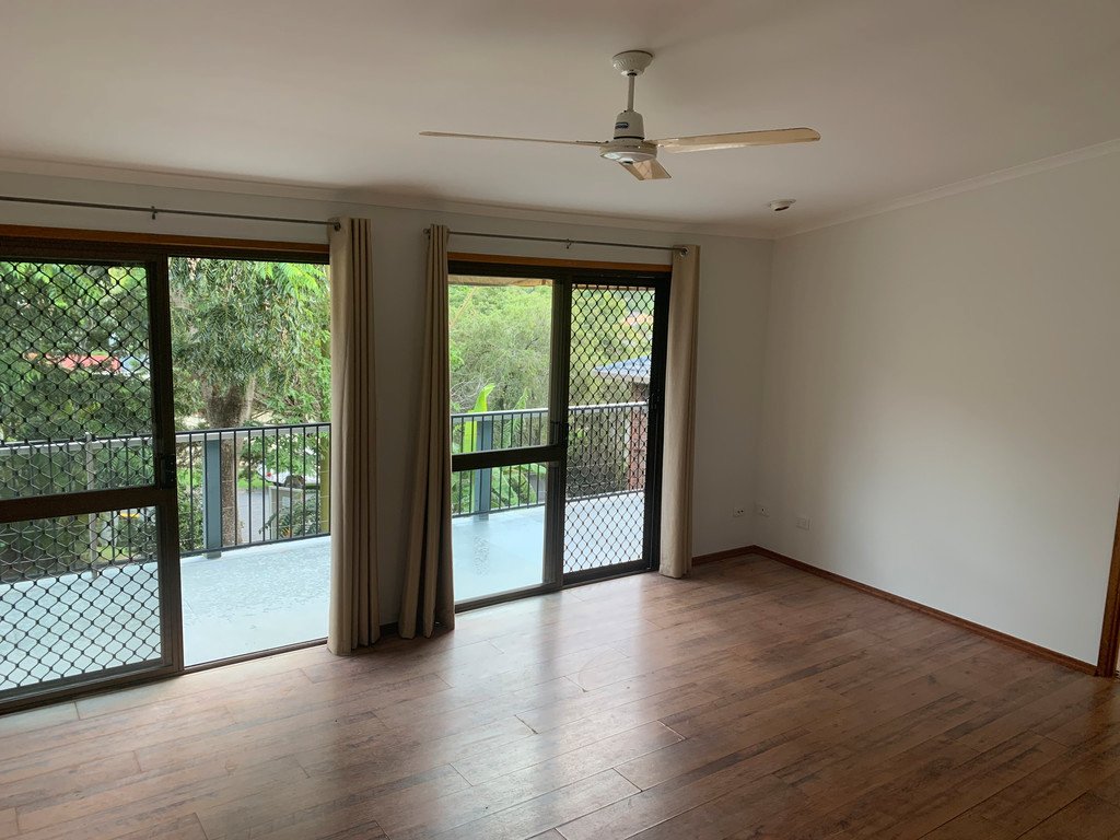 4 Pocock Court CURRUMBIN WATERS 4