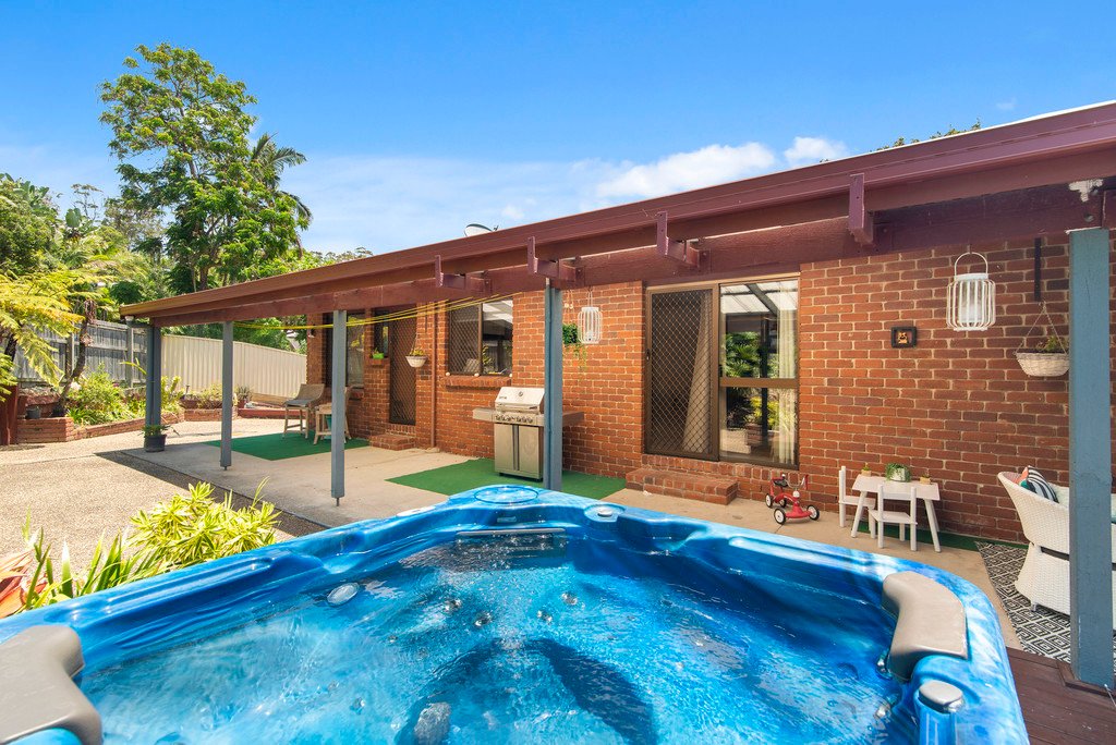 4 Pocock Court CURRUMBIN WATERS 7