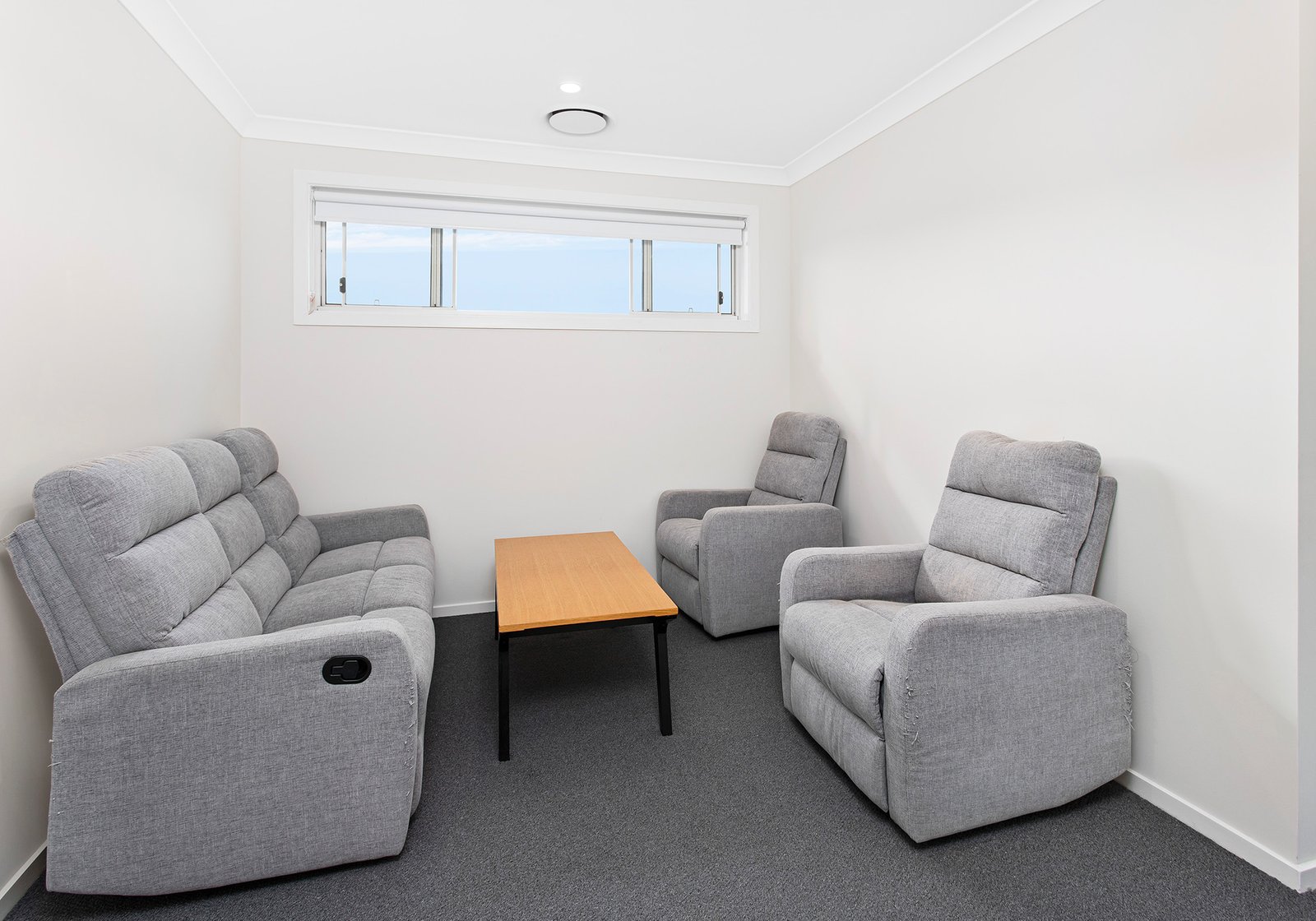 4 Pony Drive CALDERWOOD 6