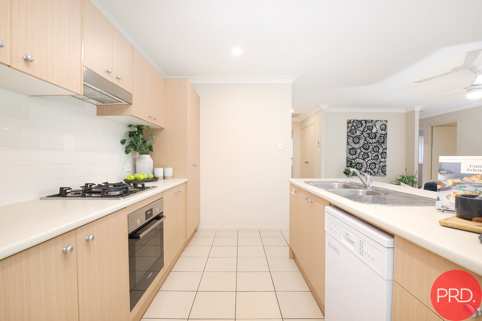 4 Port Cove GILLIESTON HEIGHTS 15