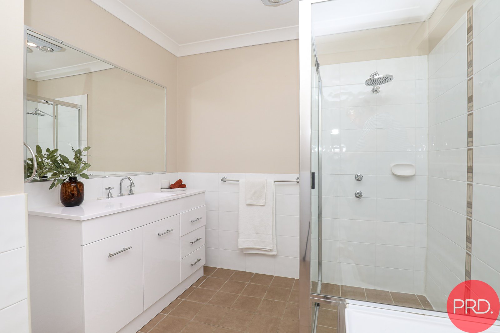 4 Port Cove GILLIESTON HEIGHTS 16