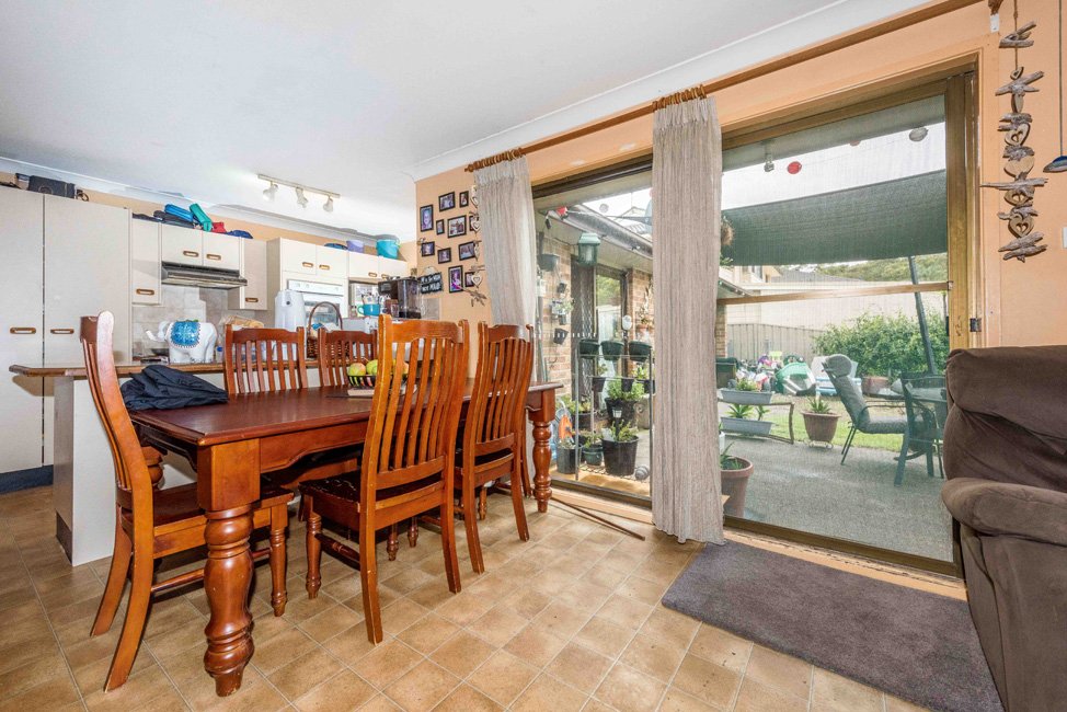 4 Portside Crescent CORLETTE 8