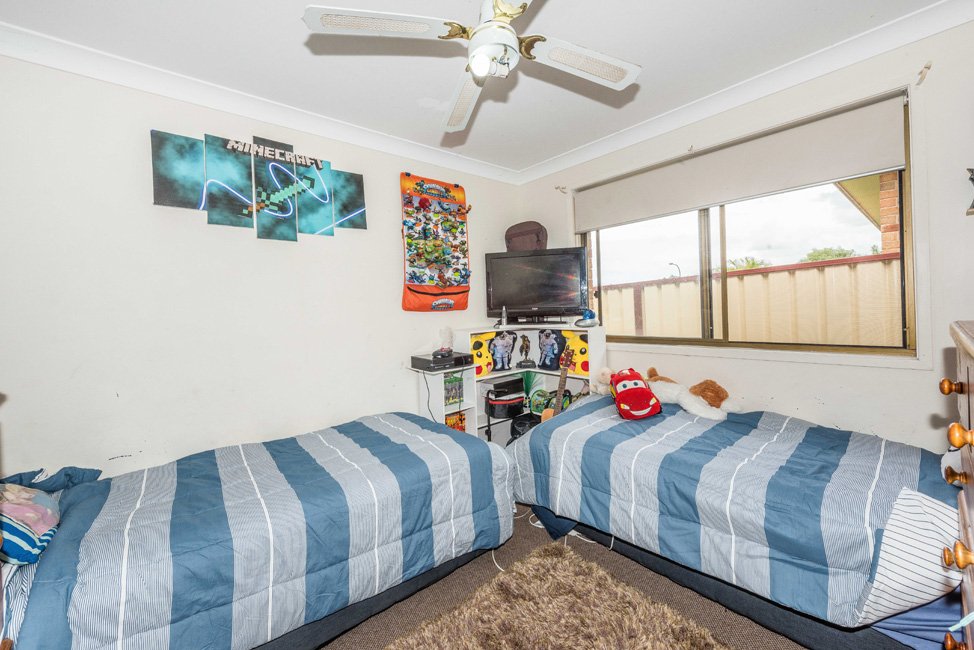 4 Portside Crescent CORLETTE 13