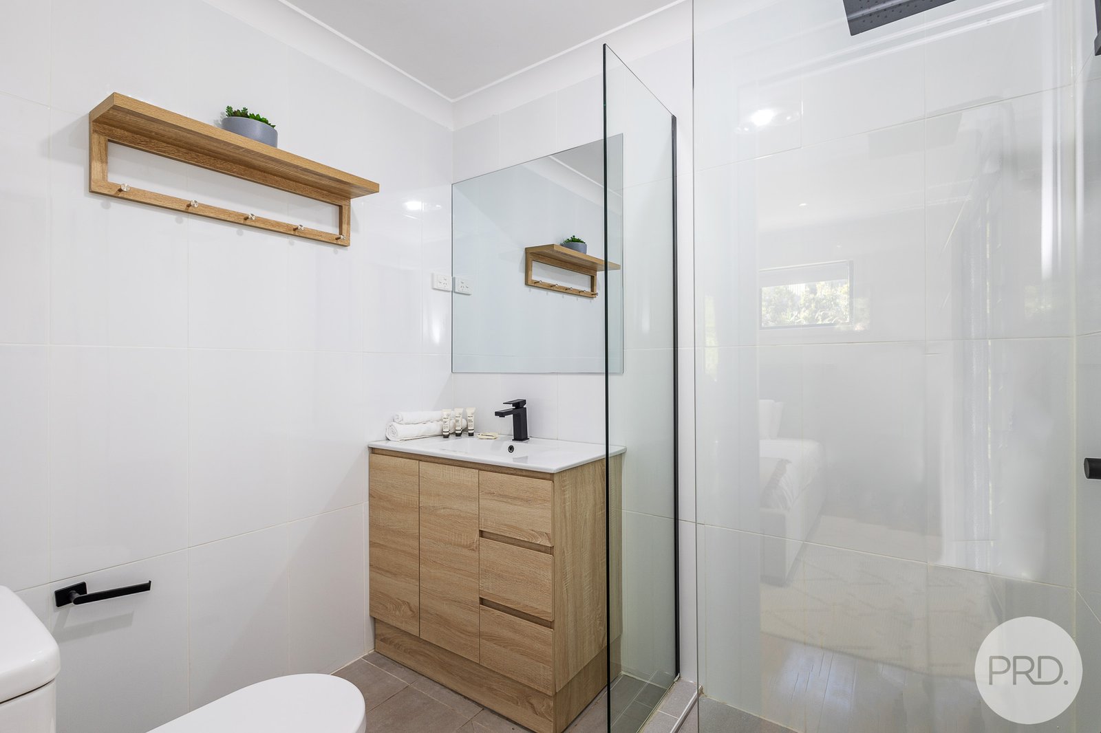 4 Purcell Avenue LEMON TREE PASSAGE 11