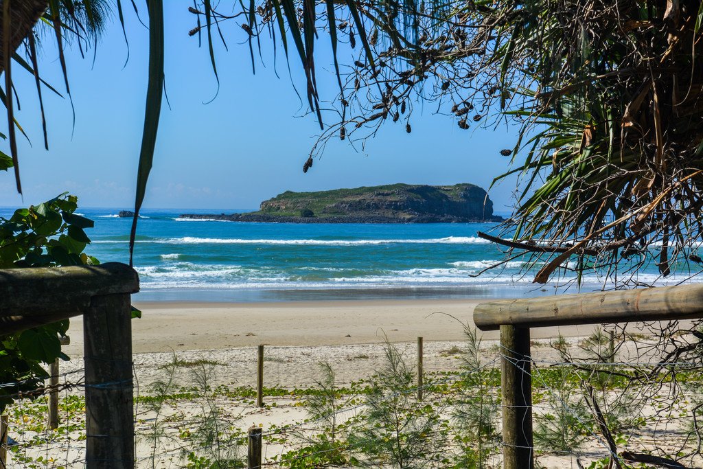 4 Queen Street FINGAL HEAD 2