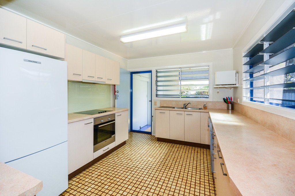 4 Queen Street FINGAL HEAD 8