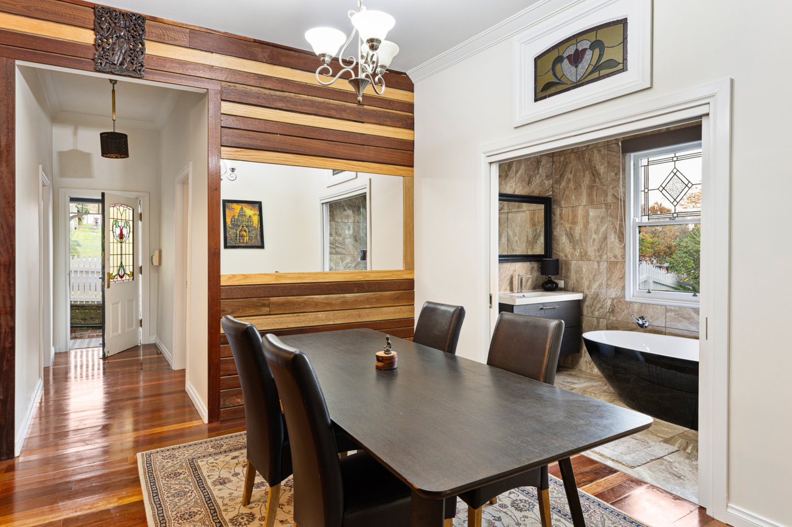 Gallery: 4 Queen Street South