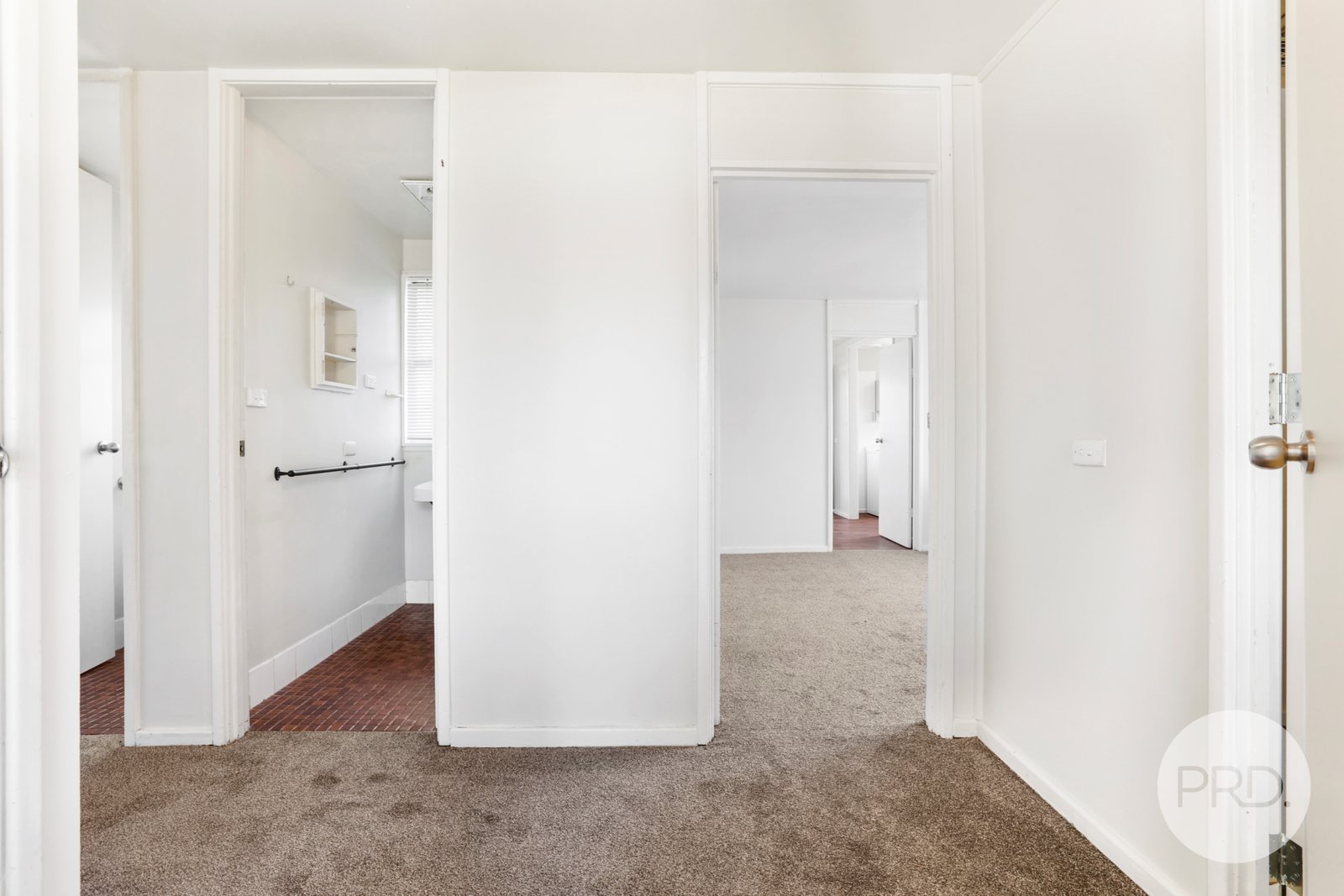 4 Quinn Street TAMWORTH 4